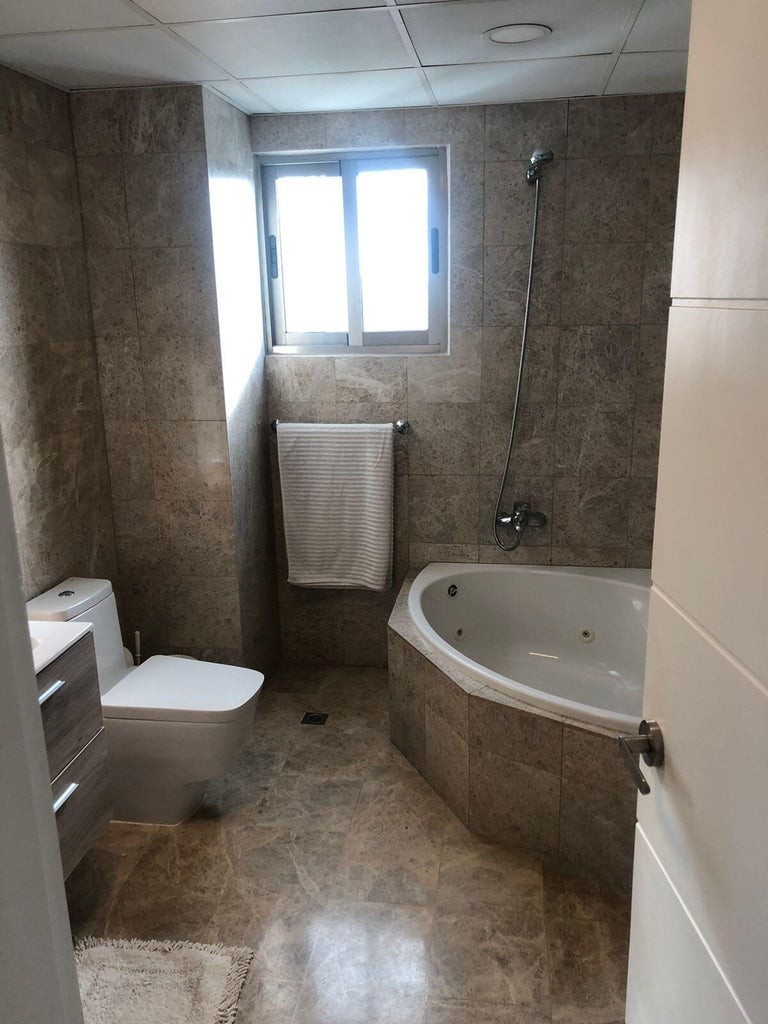 apartamentos - Apartamento Amueblado de Tres Habitaciones Amplias en Mirador Sur 5