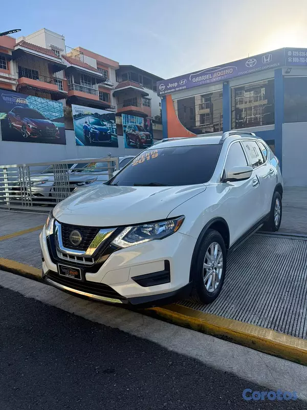 jeepetas y camionetas - Nissan Rogue SV 2019  10