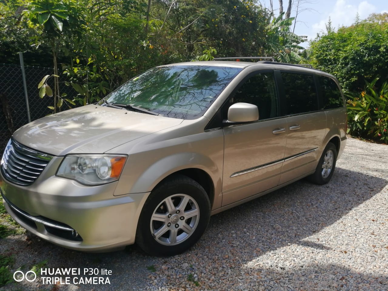 jeepetas y camionetas - Chrysler Town & Country solo 100.000 km