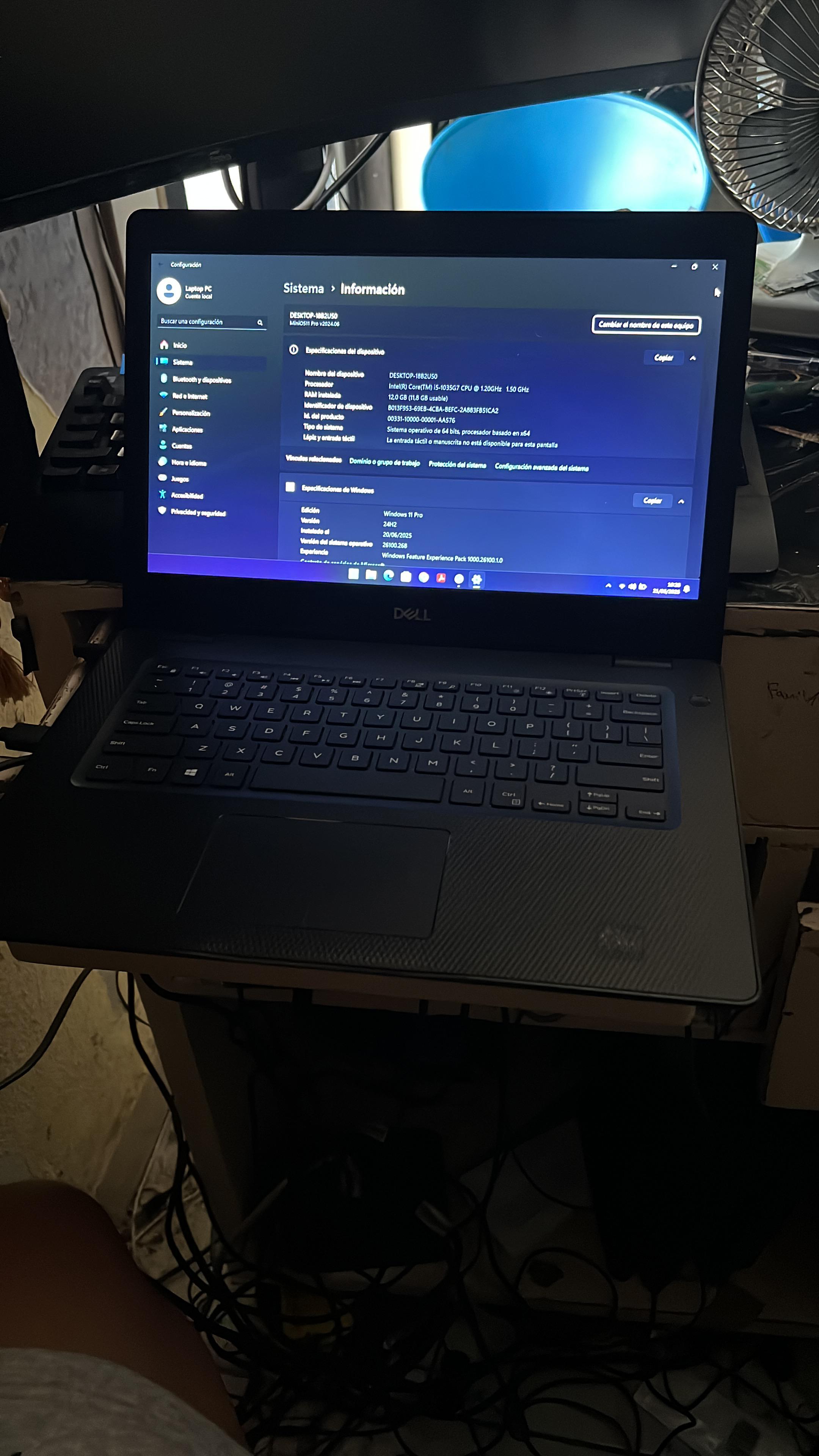 computadoras y laptops - Laptop Dell Inspiron 3493 i5-1035g7 @1.20Ghz 3,0 t 2