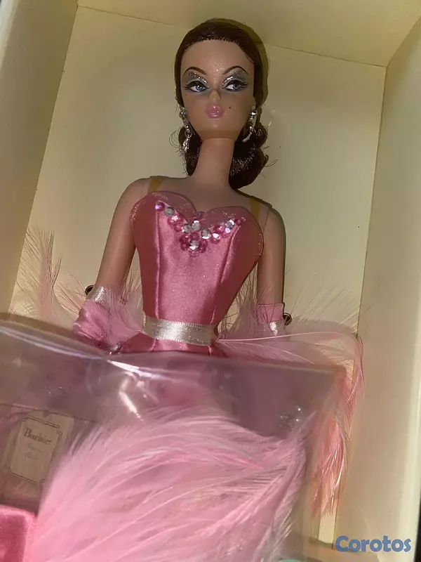 juguetes - Barbie de coleccion exclusiva  4