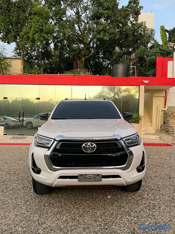 jeepetas y camionetas - Toyota hilux 2019 limited  3