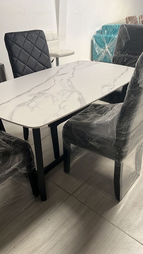 muebles y colchones - Comedor. 1