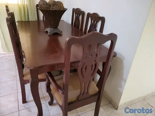 muebles y colchones - Vendo Comedor en caoba 6 sillas. 2