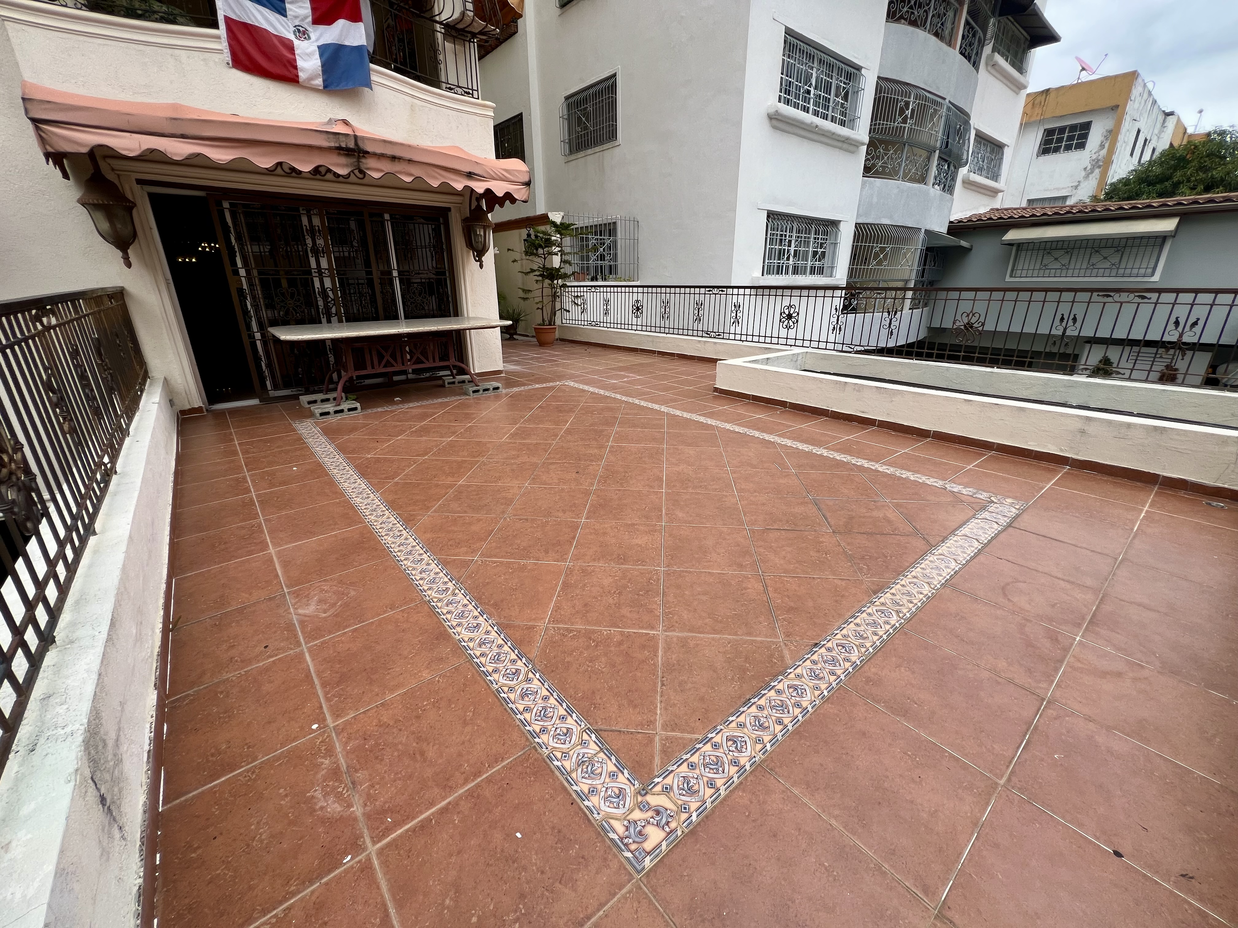 apartamentos - Vendo apartamento 2da con terraza en el Real
