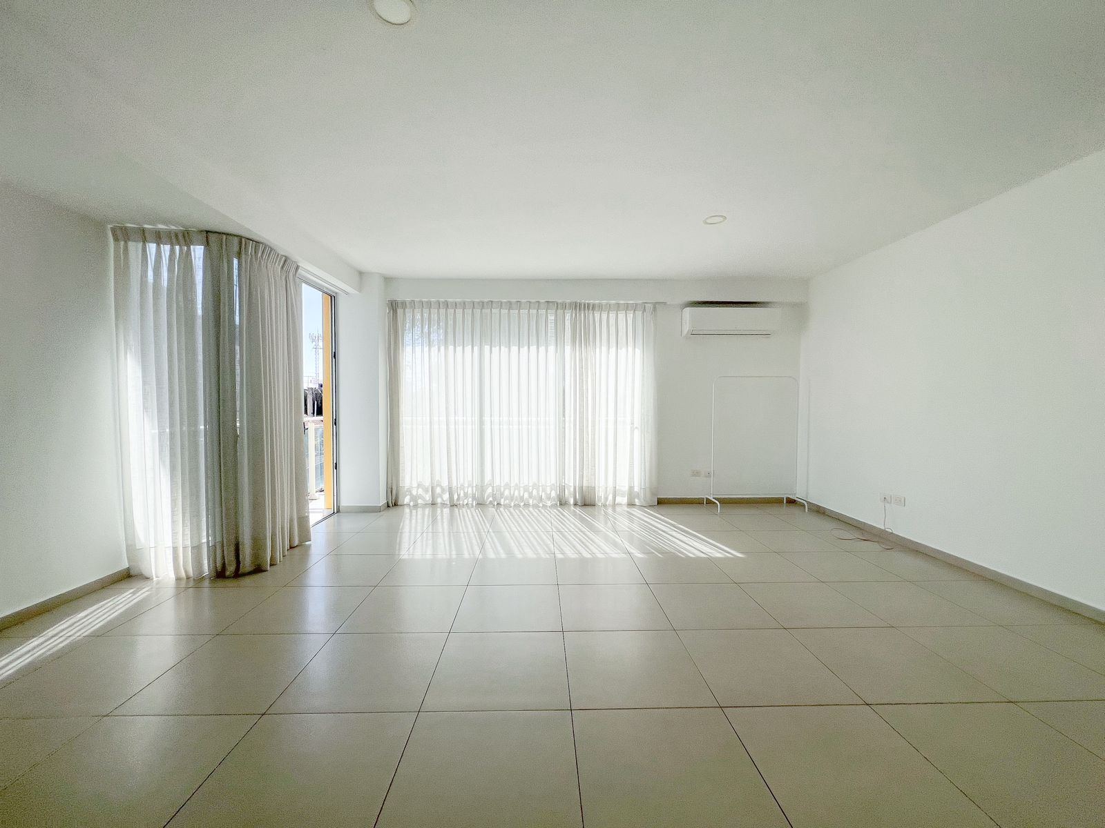 apartamentos - Evaristo Morales, Apartamento En Alquiler