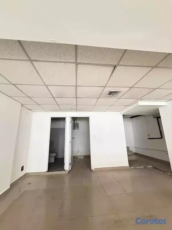 oficinas y locales comerciales - Alquiler local primer nivel Piantini 3