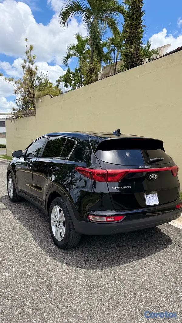 jeepetas y camionetas - Kia Sportage LX 2019 4x4 5