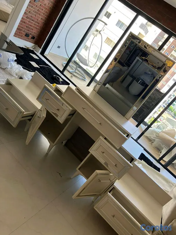 muebles y colchones - lo vendo por motivos de viaje todos importados  3