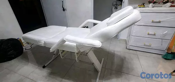 Salud y Equipamiento Médico - Camilla de estetica 4