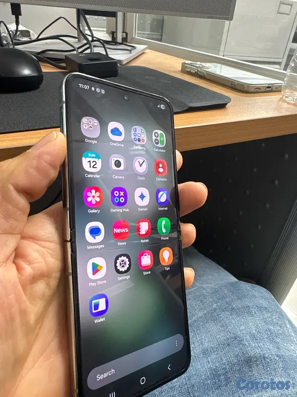 celulares y tabletas - Samsung Flip Z 5  4