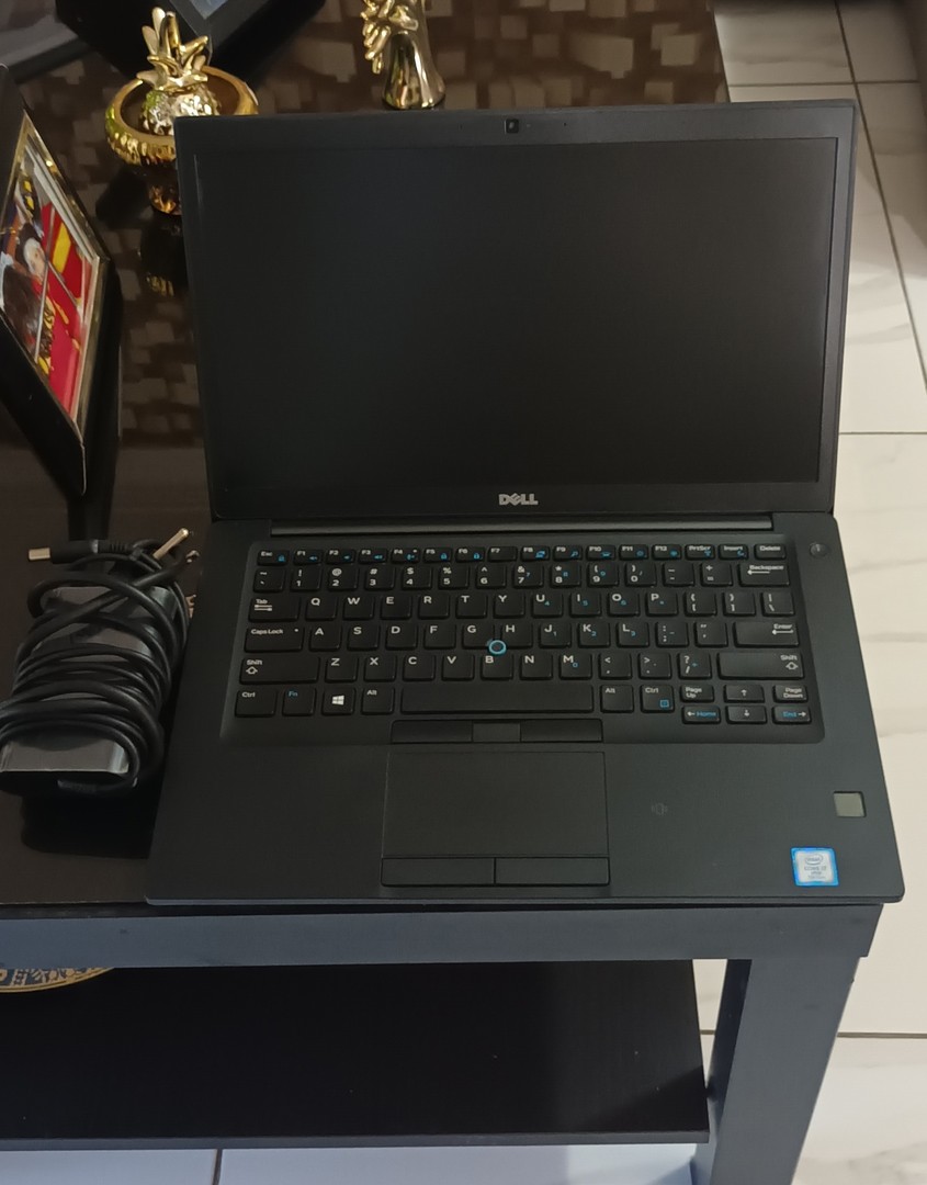 Laptop Dell E7480 i7 2.8Ghz 16GB DDR4 512GB SSD M2 Win-10 Pro portatil

