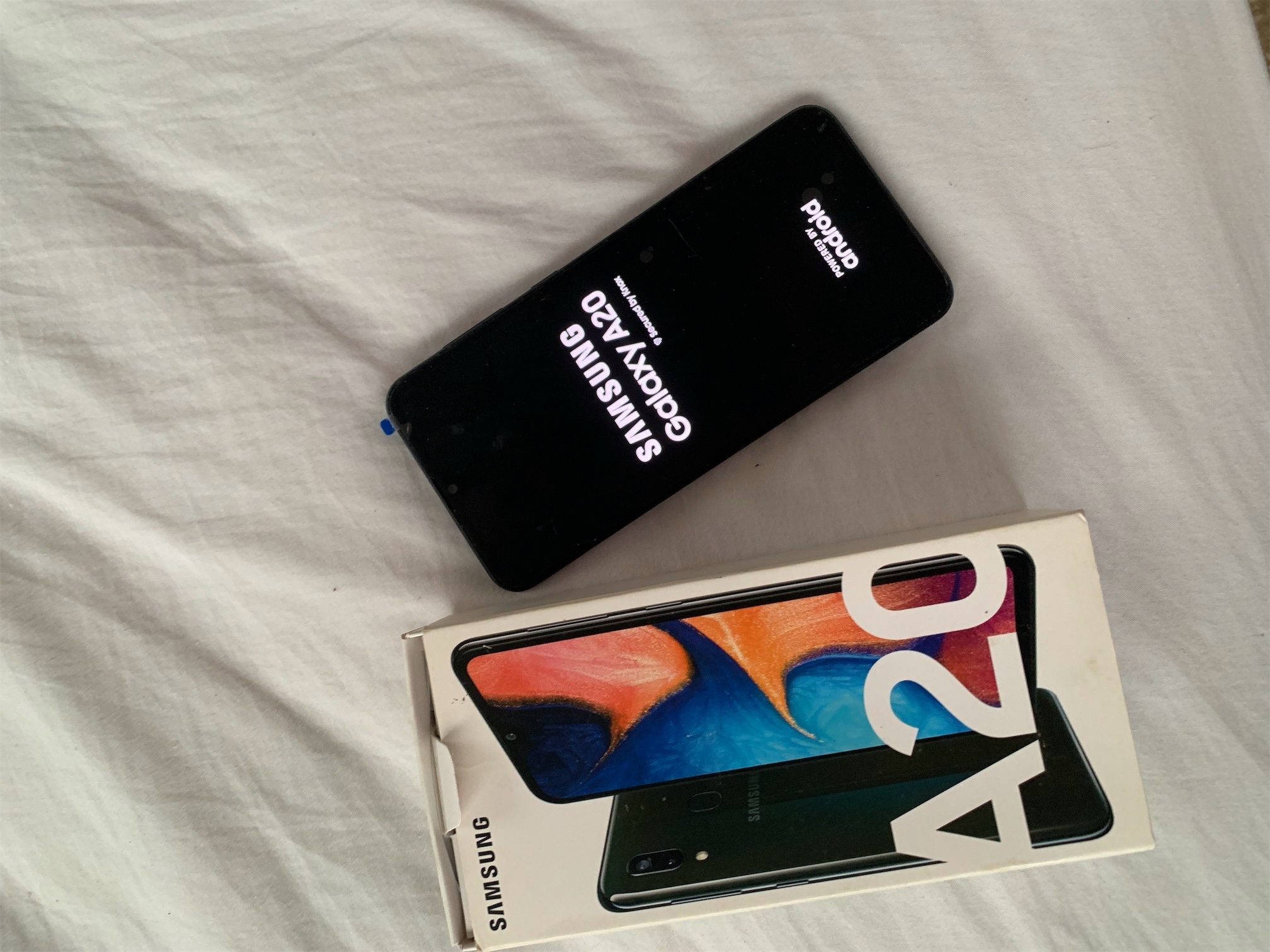 celulares y tabletas - Samsung Galaxy A20 1