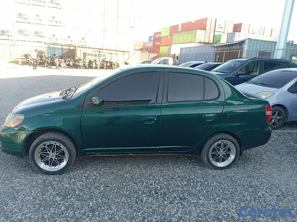 carros - Toyota Platz 7