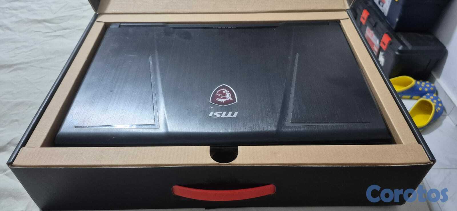 computadoras y laptops - Laptop Gamer MSI GE63 Raider RGB 9SE Pantalla 17 2