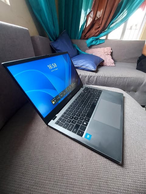 computadoras y laptops - Laptop Chuwi Gemibook con gran rendimiento 1
