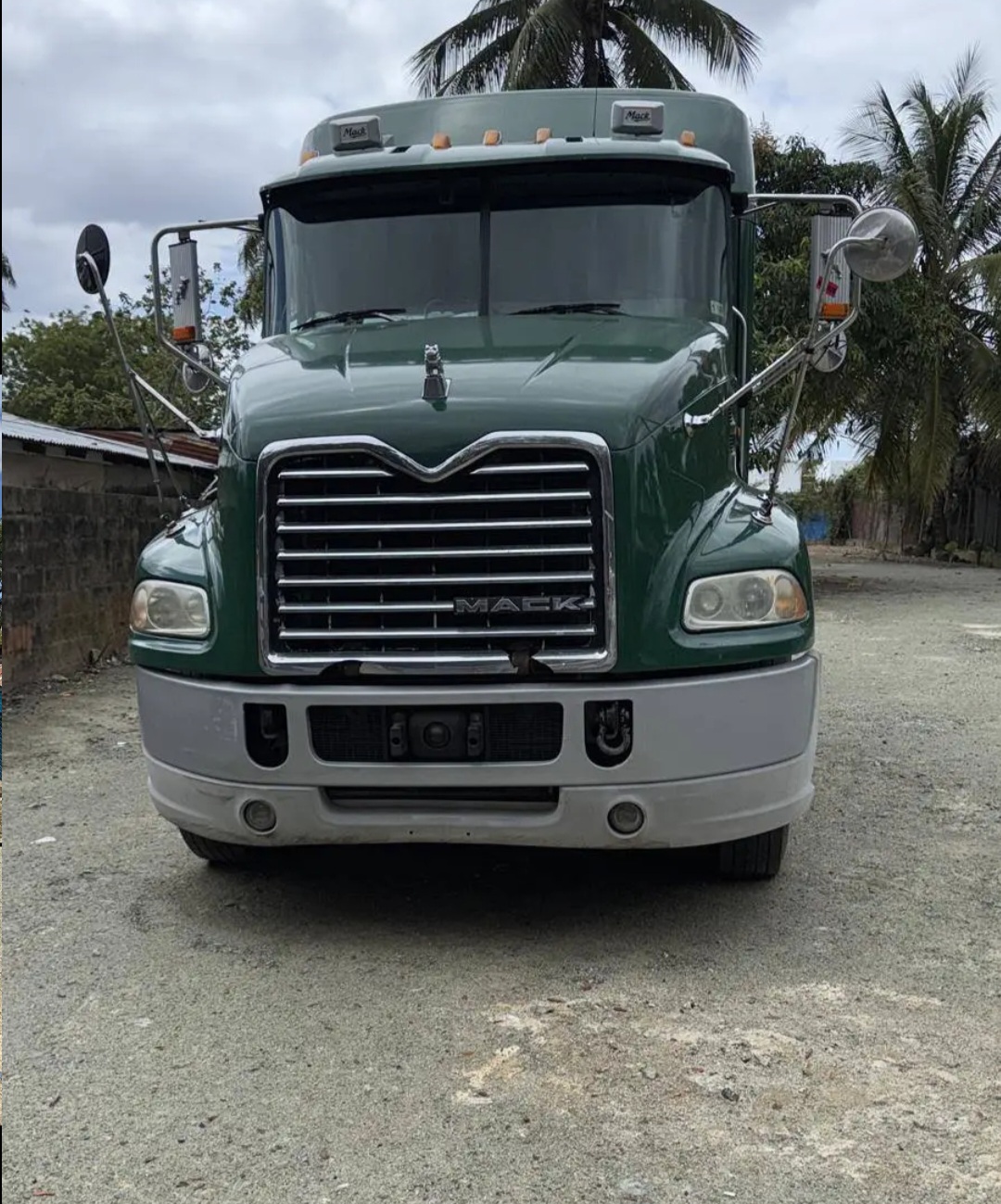 camiones y vehiculos pesados - Camion mack pinacle 2013 2