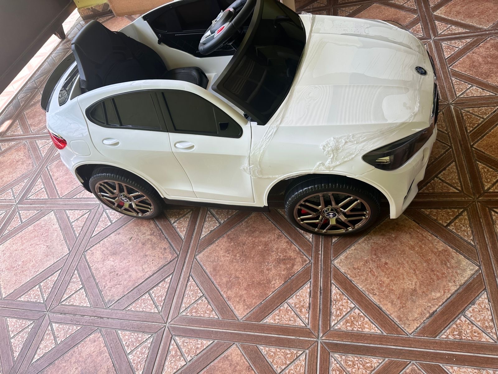 juguetes - Carro BMW para niños de 1-4 años con luces-música-usb-control remoto Nuevo  2