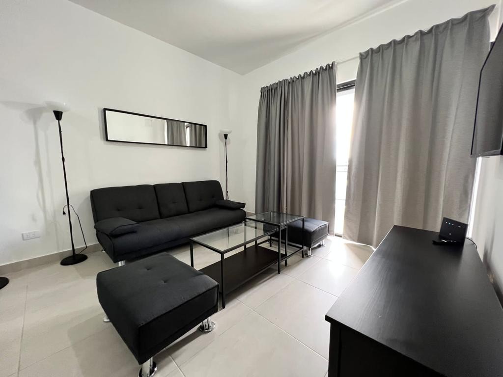 apartamentos - Se alquila apartamento amueblado en Los Ríos 6