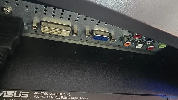 computadoras y laptops - Monitor Asus 27 Pulg hdmi vga trae Bocinas internas  4