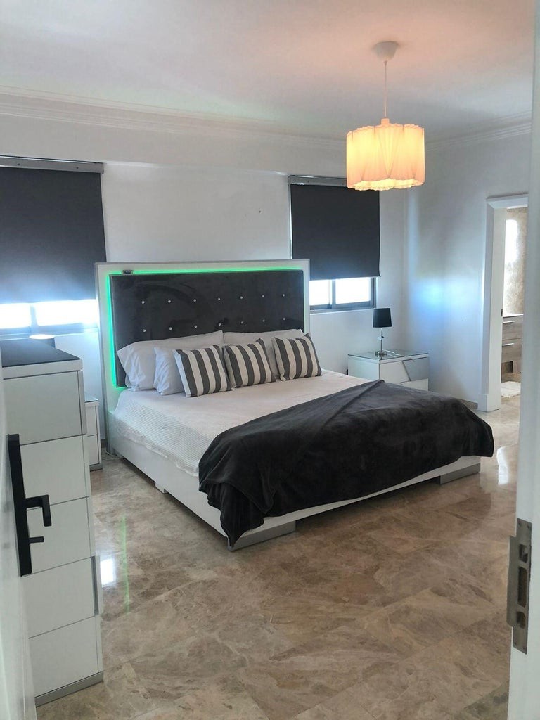 apartamentos - Apartamento Amueblado de Tres Habitaciones Amplias en Mirador Sur 6