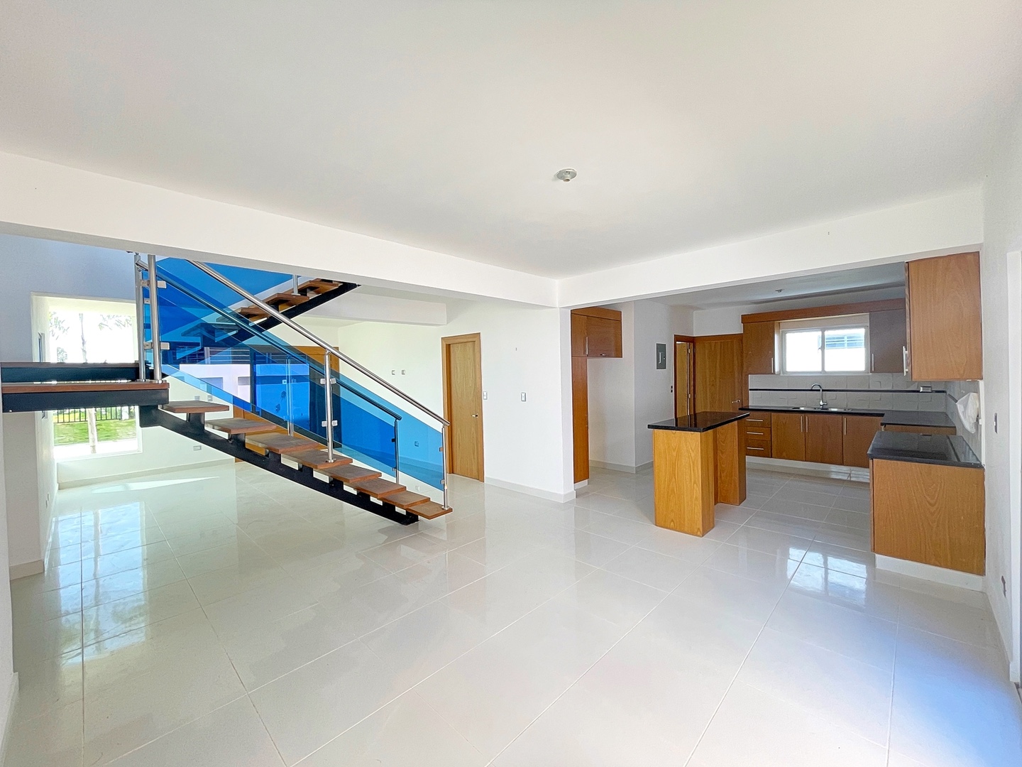 casas - HERMOSA CASA EN PROYECTO CERRADO AL ESTILO MIAMI  2