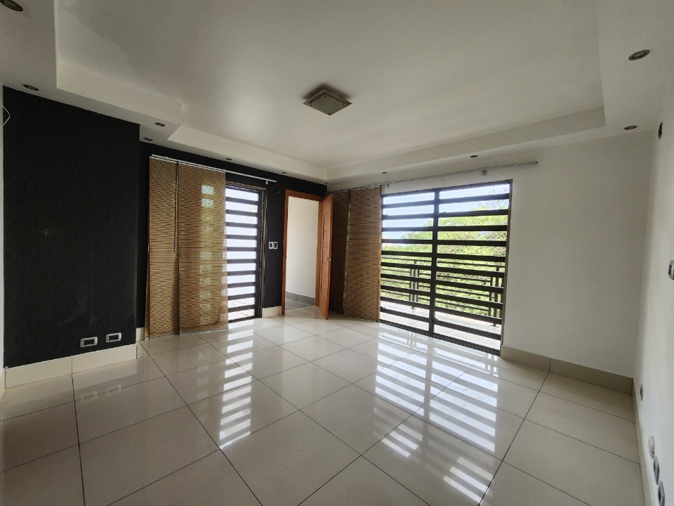 apartamentos - Vendo Espacioso Apartamento en Mirador Norte 0