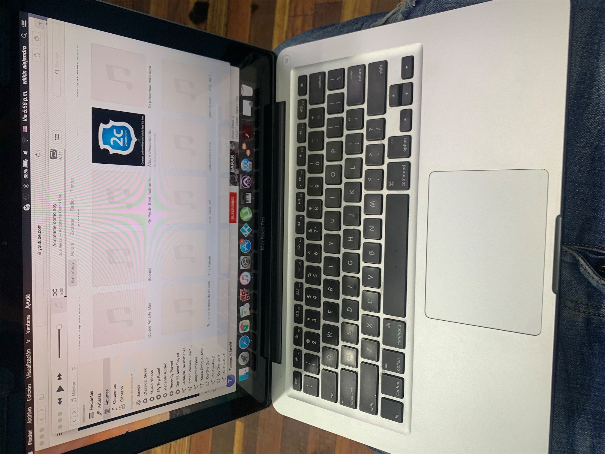 computadoras y laptops - MacBook Pro en perfecta condición