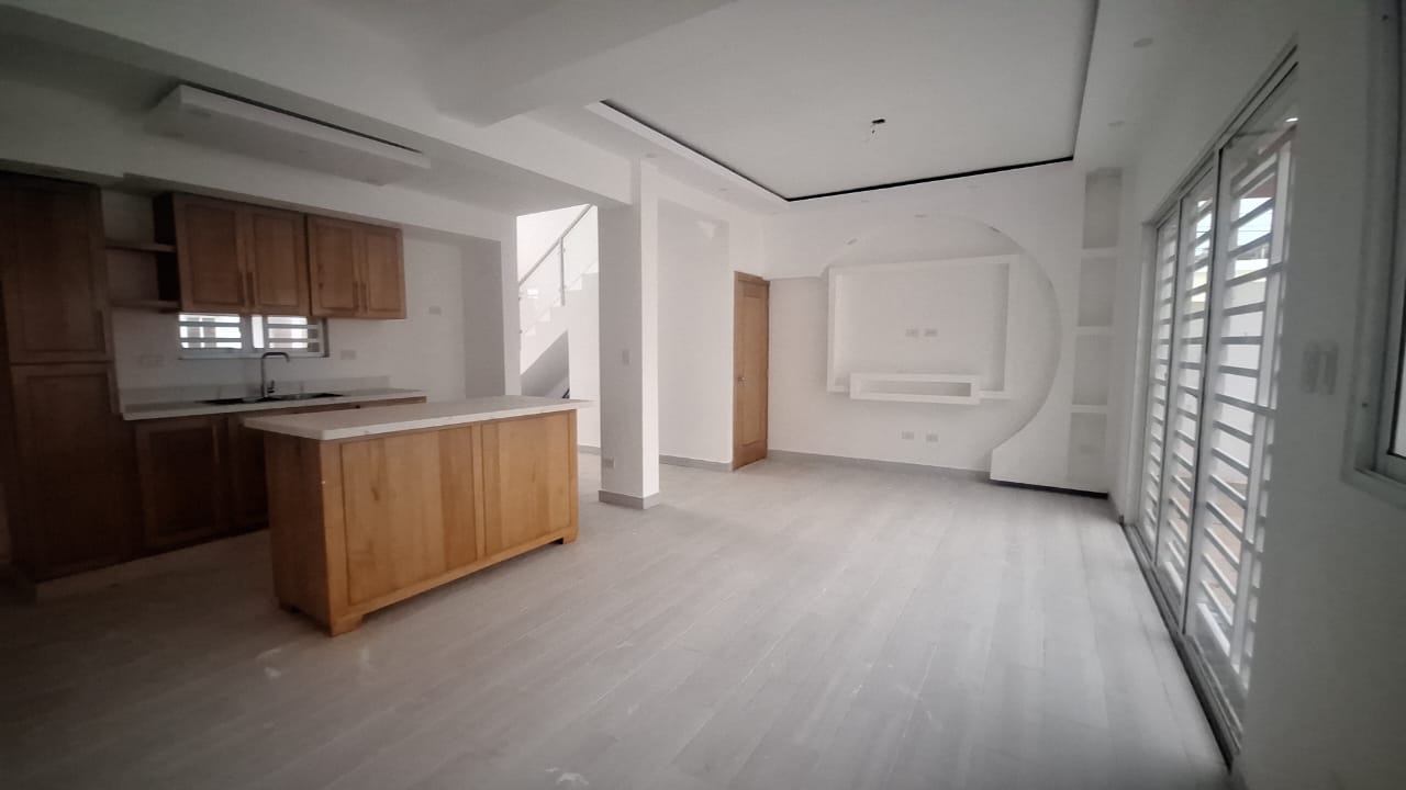 casas - Casa en renta en San Francisco de Macorís 2