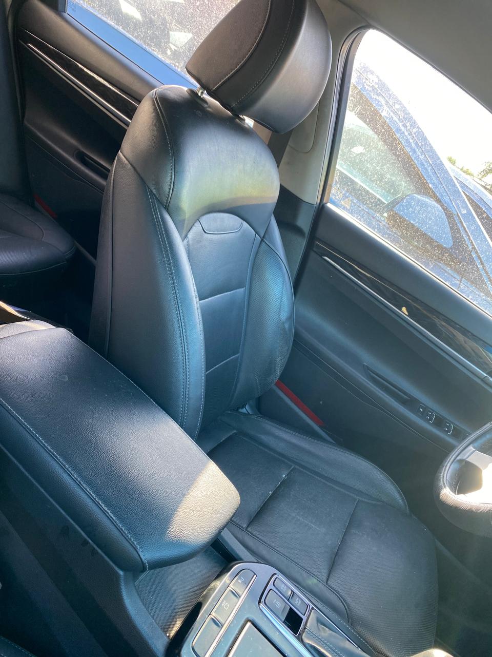 carros - HYUNDAI GRANDEUR 2017 NEGRO DESDE: RD$690,000.00 - 3