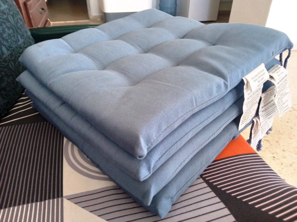 decoración y accesorios - Juego de 4 cojines 15 x 15 nuevos Ikea. 
