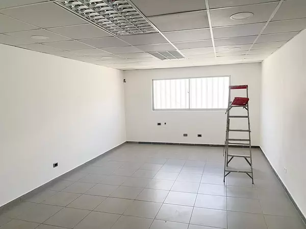 oficinas y locales comerciales - Local en el mirador  4