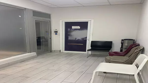 oficinas y locales comerciales - Local Comercial en Venta en el Millon 3