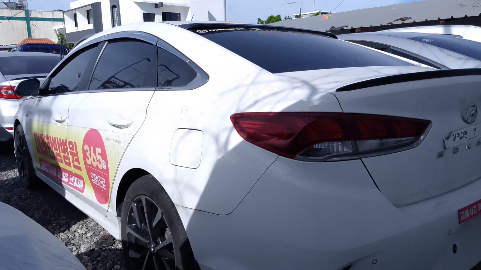 carros - HYUNDAI NEW RISE 2018 BLANCO DESDE: RD$760,100.00  7