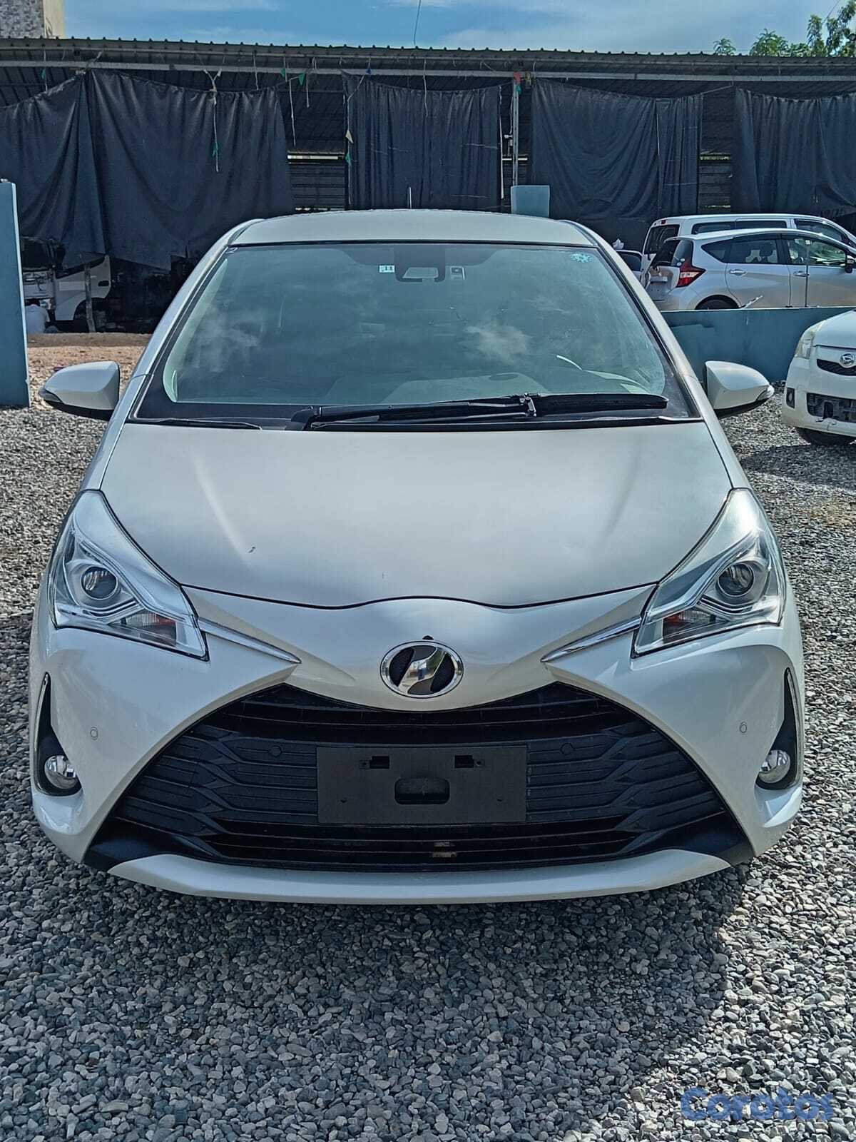 carros - VENDO TOYOTA VITZ 2020 INICIAL 120,000 FINANCIAMIE 5