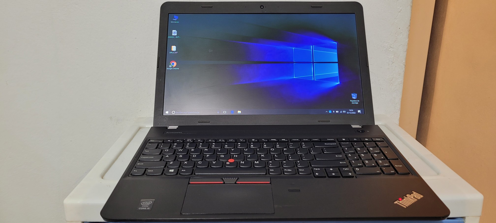 computadoras y laptops - Lenovo E560 17 Pulg Core i7 6ta Gen Ram 16gb Doble tarjeta de Video full