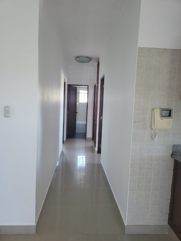 apartamentos - Se alquila apartamento  en Zona Universitaria super céntrico  0