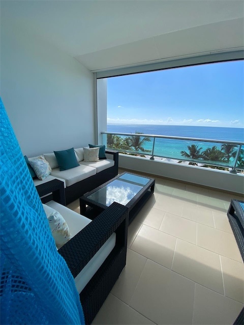 apartamentos - Venta de apartamento en Marbella Juan Dolio primera línea de playa vista al mar 2
