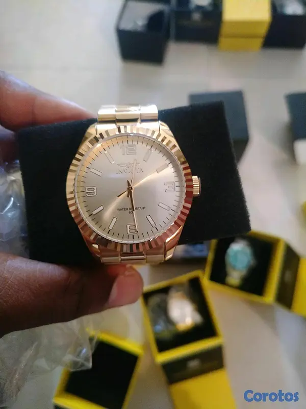 joyas, relojes y accesorios - Disponible reloj invicta original precio 3,000 si compra de 3 en adelante más ba 5
