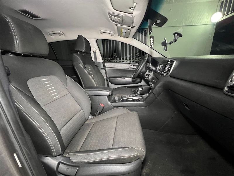 jeepetas y camionetas - KIA SPORTGE LX  AÑO 2018 CLEAN CARFAX 9
