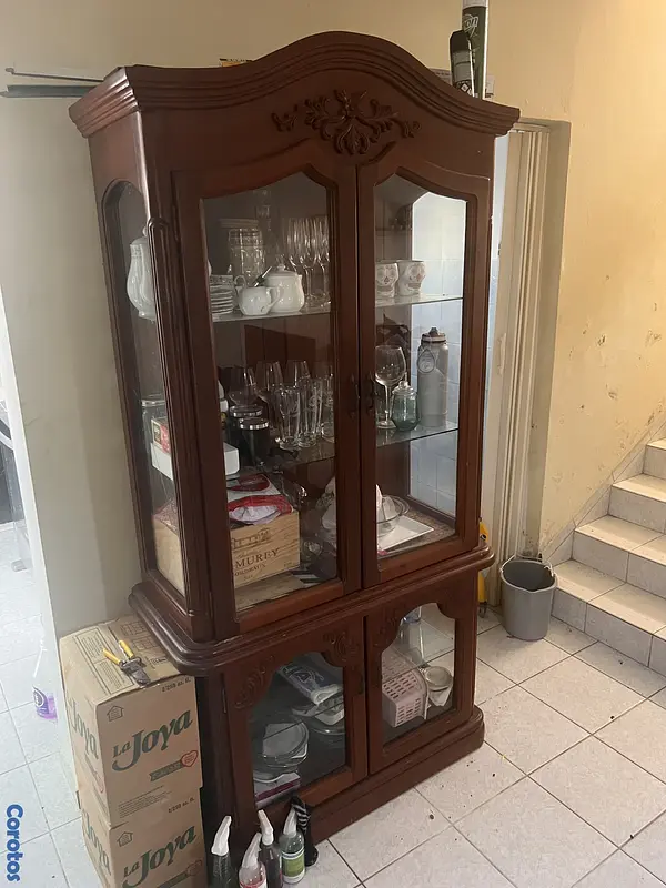 muebles y colchones - Vitrina en Caona Antigua 2