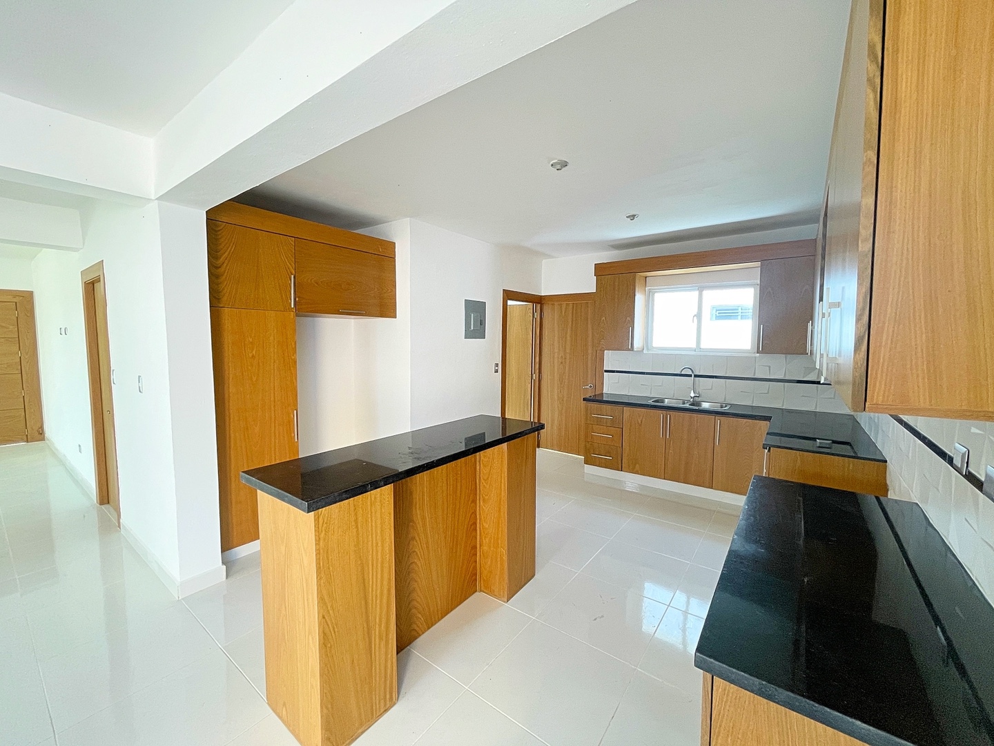 casas - HERMOSA CASA EN PROYECTO CERRADO AL ESTILO MIAMI  3