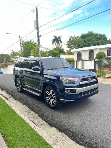 jeepetas y camionetas - Toyota 4runner límite 2016