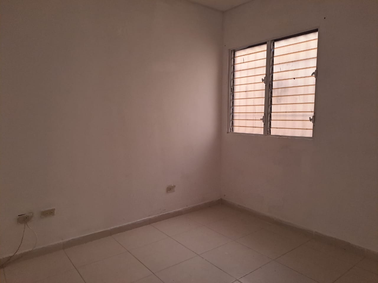 apartamentos - apartamento  2do piso Res Juan rafael en la jacobo 3