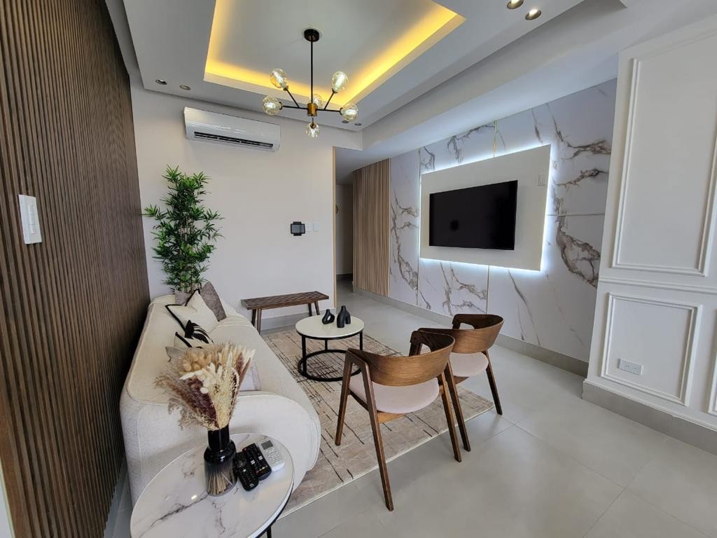 apartamentos - Sin intermediarios rent0 apartament0 m0derno amueblado. EVARISTO MORALES 1800.. 9