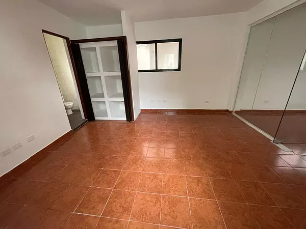 oficinas y locales comerciales - Edifcio con 14 oficinas Ubicado en Gazcue 7