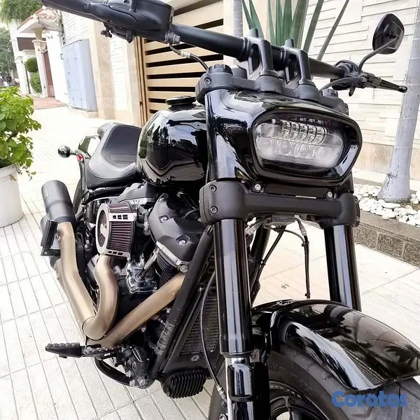 motores y pasolas - 2018 Harley-Davidson Fat Bob 3