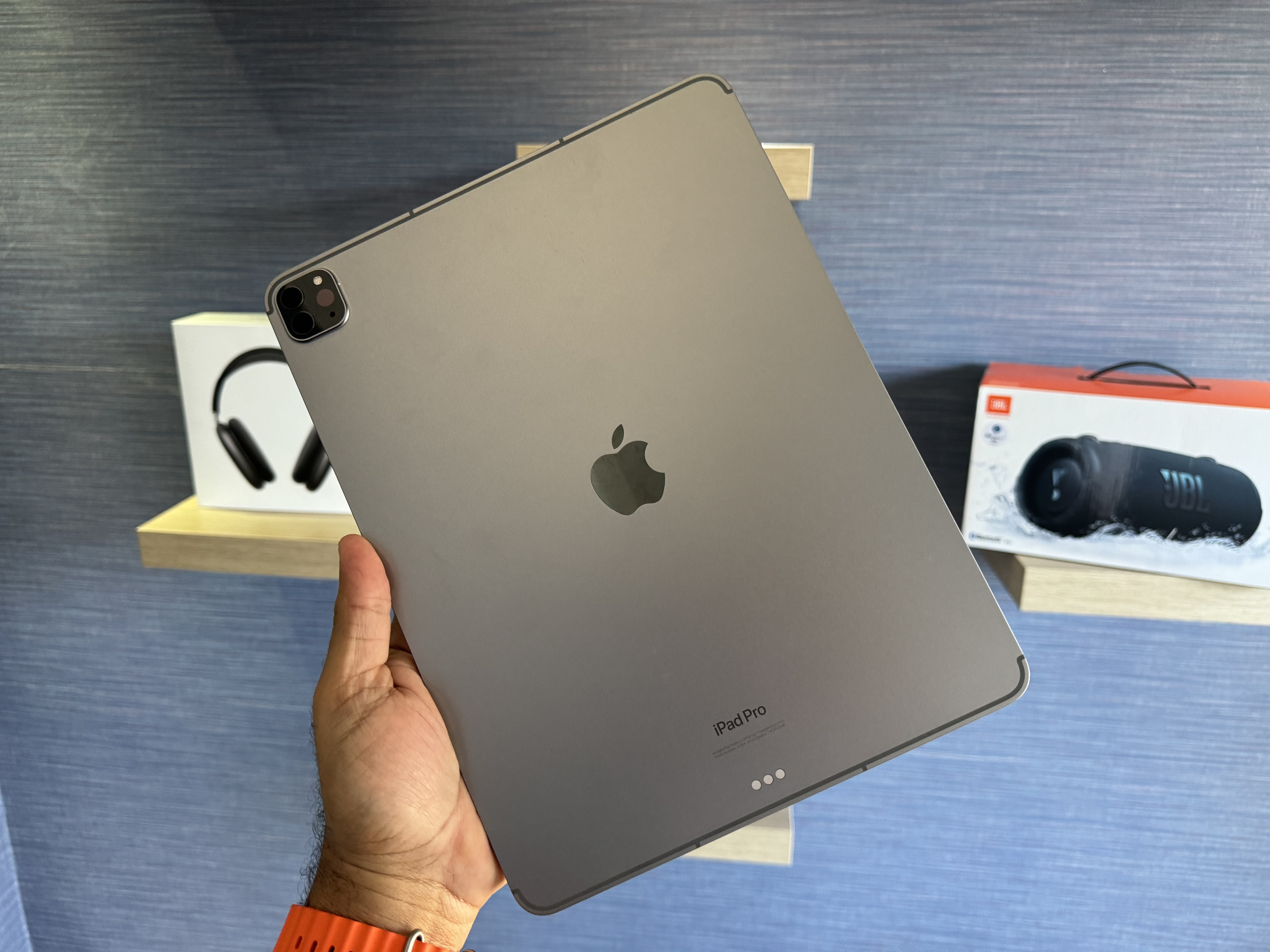 celulares y tabletas - iPad Pro 12.9 -inch 6ta Generación 128GB Space Nue 1