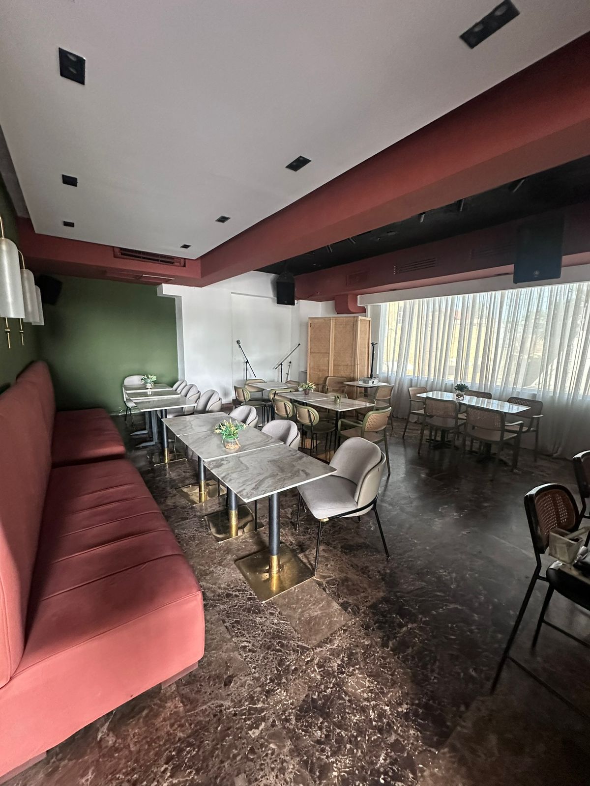 oficinas y locales comerciales - Alquilo local en Los Prados  5