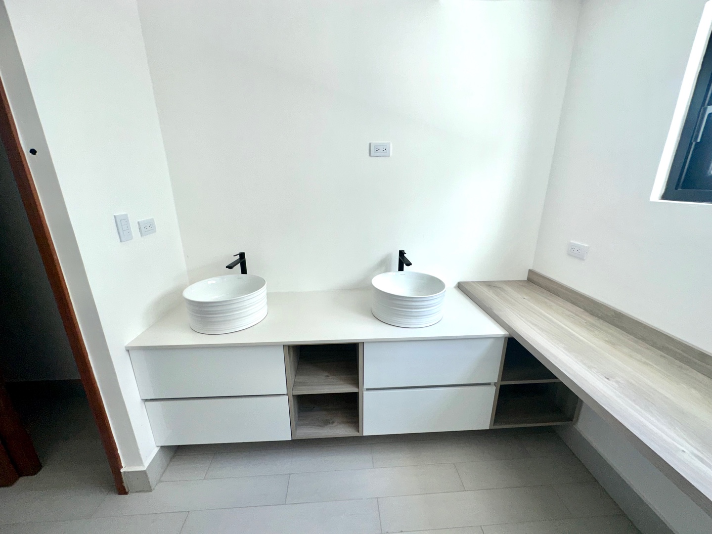 apartamentos - Apartamento Nuevo en Venta
LA ESPERILLA
US$615,000
 4